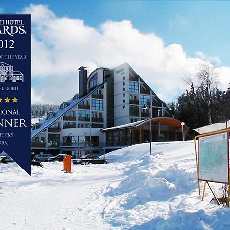 Hotel Nastup Loučná pod Klínovcem 외부 사진
