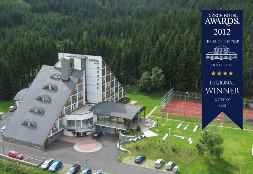 Hotel Nastup Loučná pod Klínovcem 외부 사진